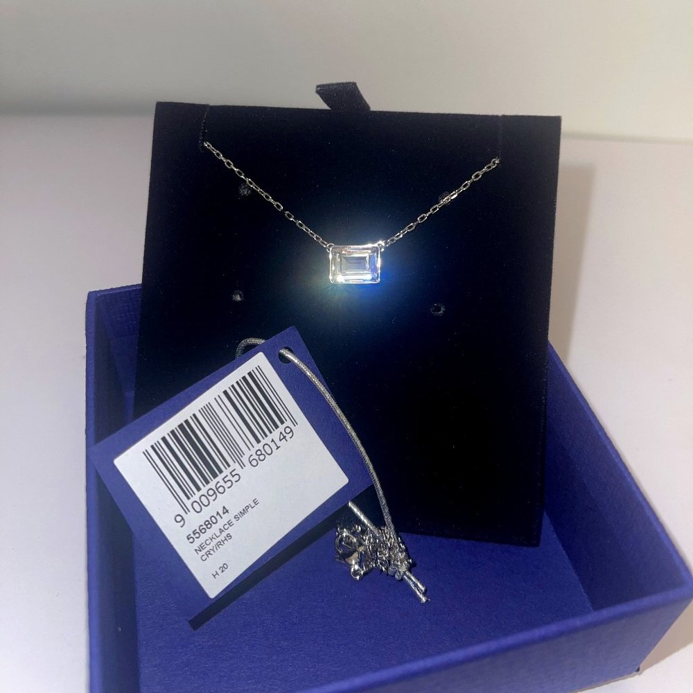 Swarovksi Emerald Shape Necklace Silver - Brand New - Item 5568014